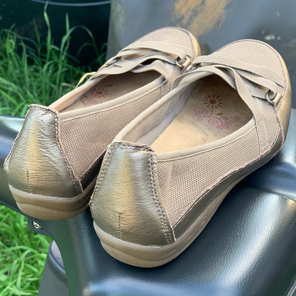 earth spirit shoes wide width